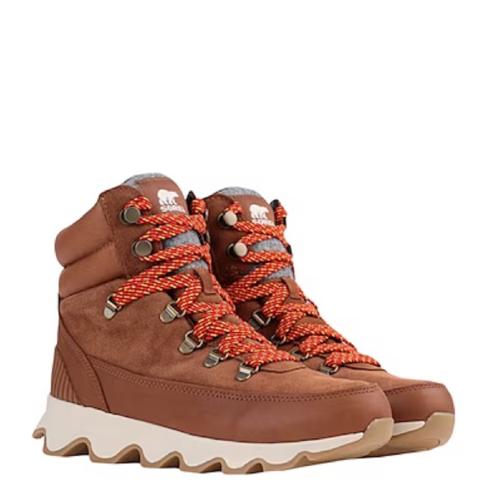 Sorel kinetic conquest ankle boots